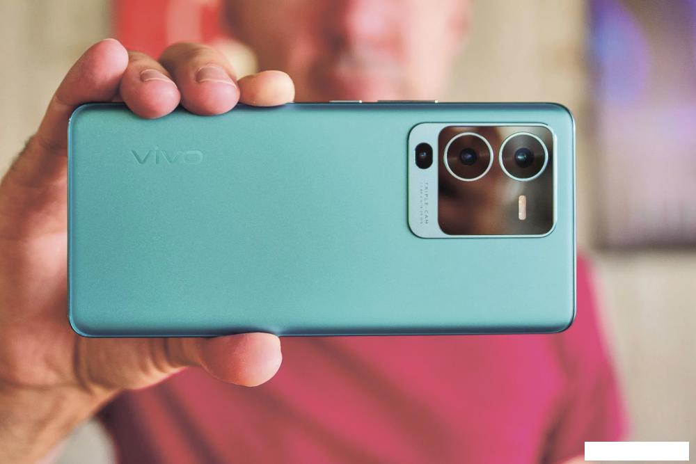 Смартфон Vivo V25 Pro 12GB/256GB (лазурный берег)