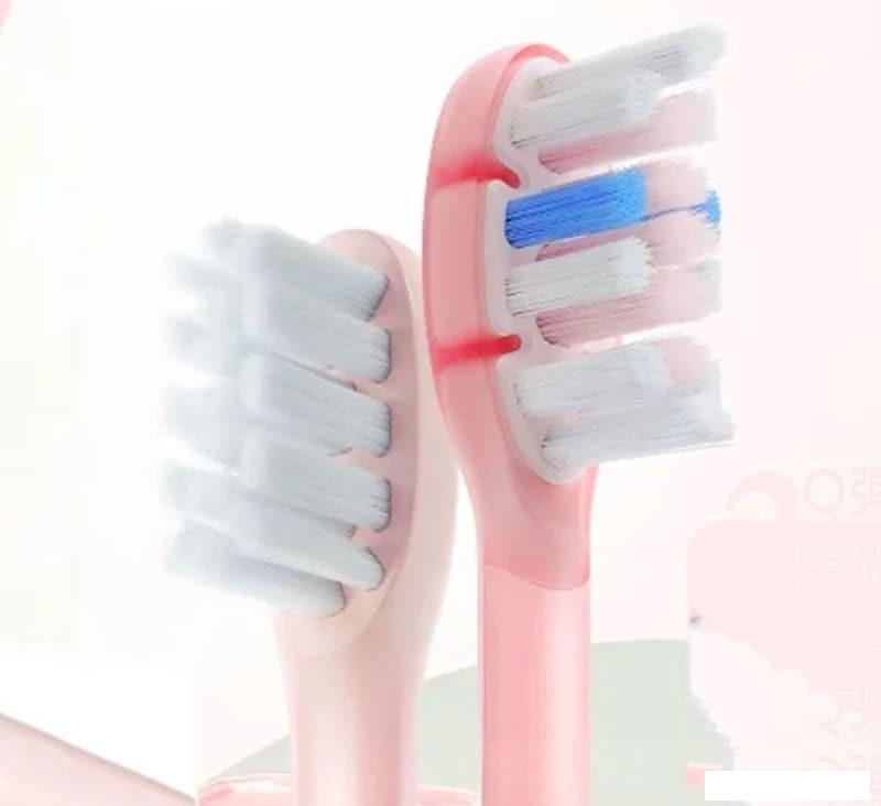 Электрическая зубная щетка Soocas D3 (футляр c функцией UVC стерилизации, 2 насадки, розовый)